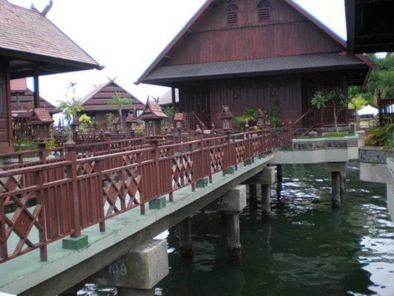 Pantai Gapura Makassar Hotell Eksteriør bilde